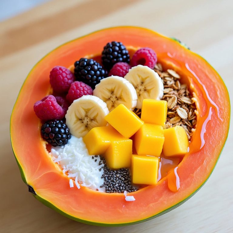 Easy Papaya Boat Breakfast – Ready in 5 Minutes 